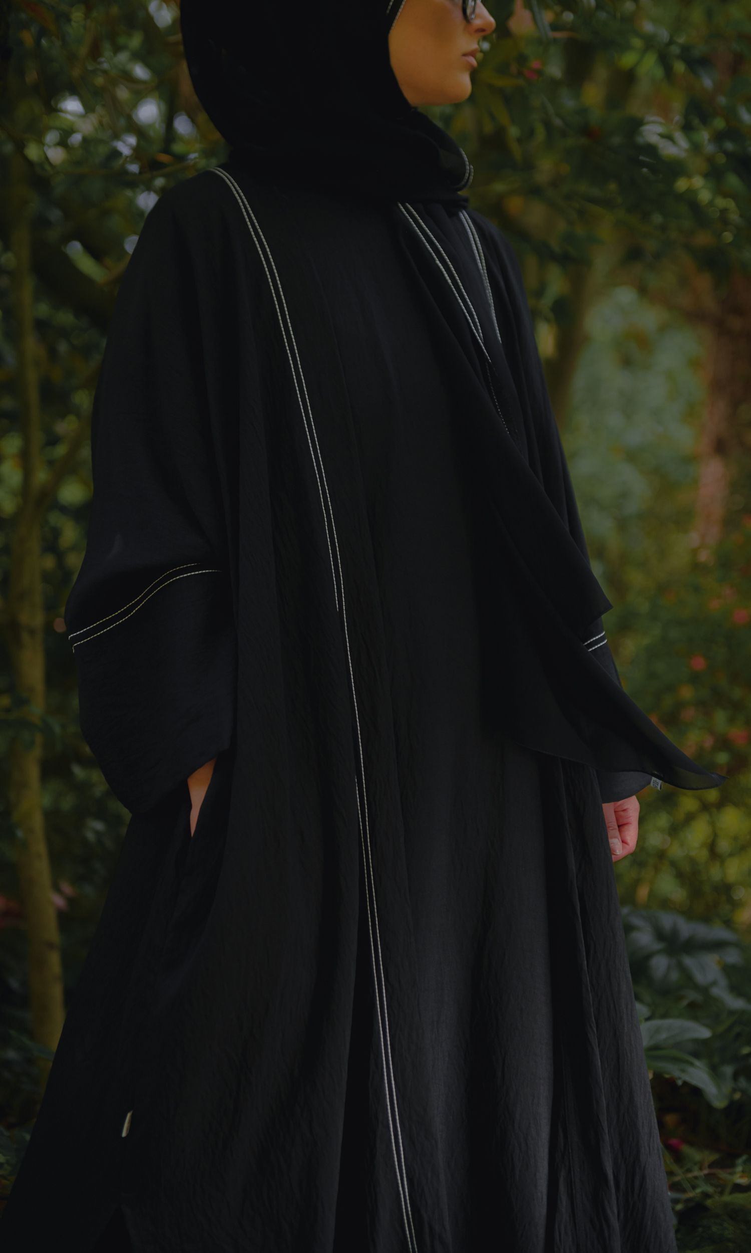 Amīnah - Black