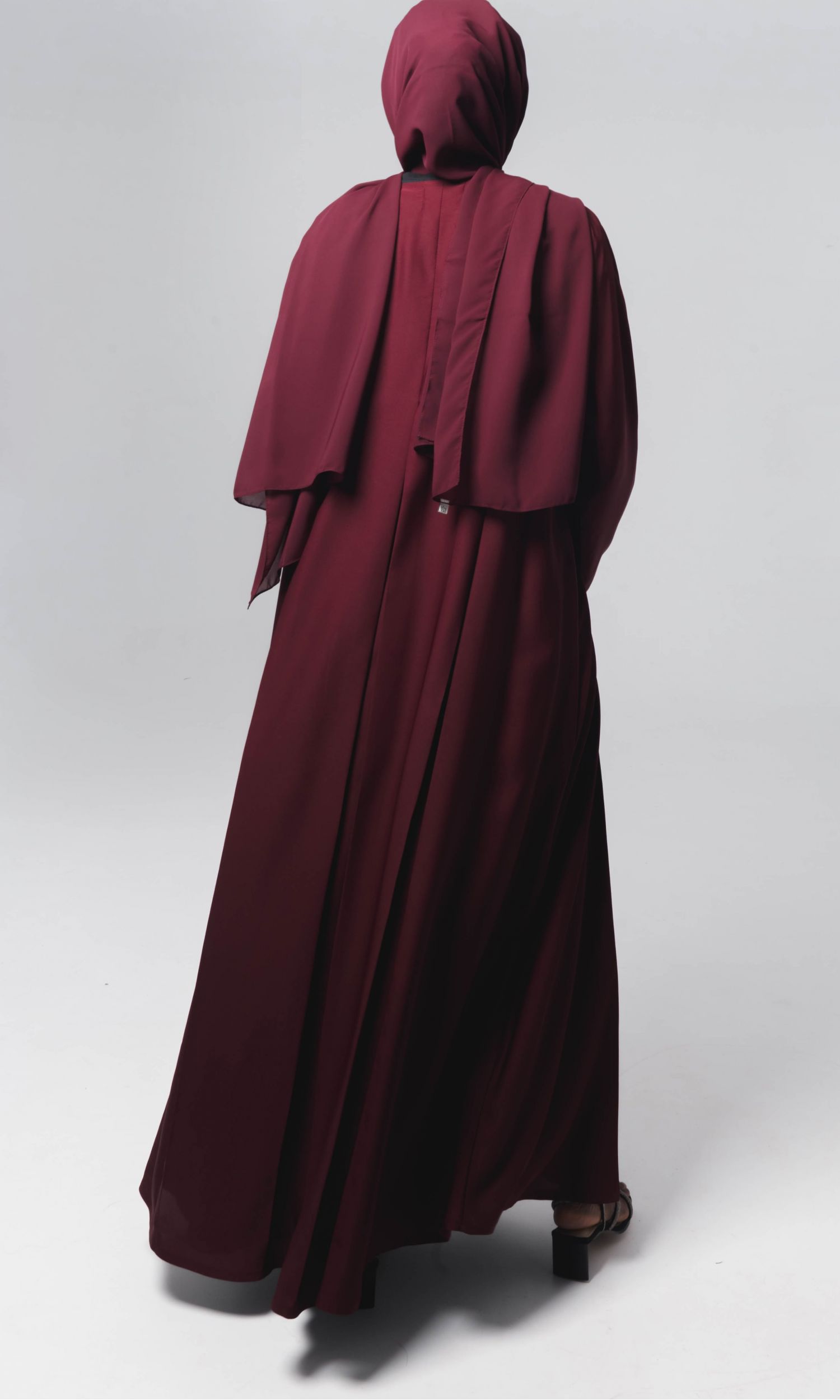 Pleats Abaya