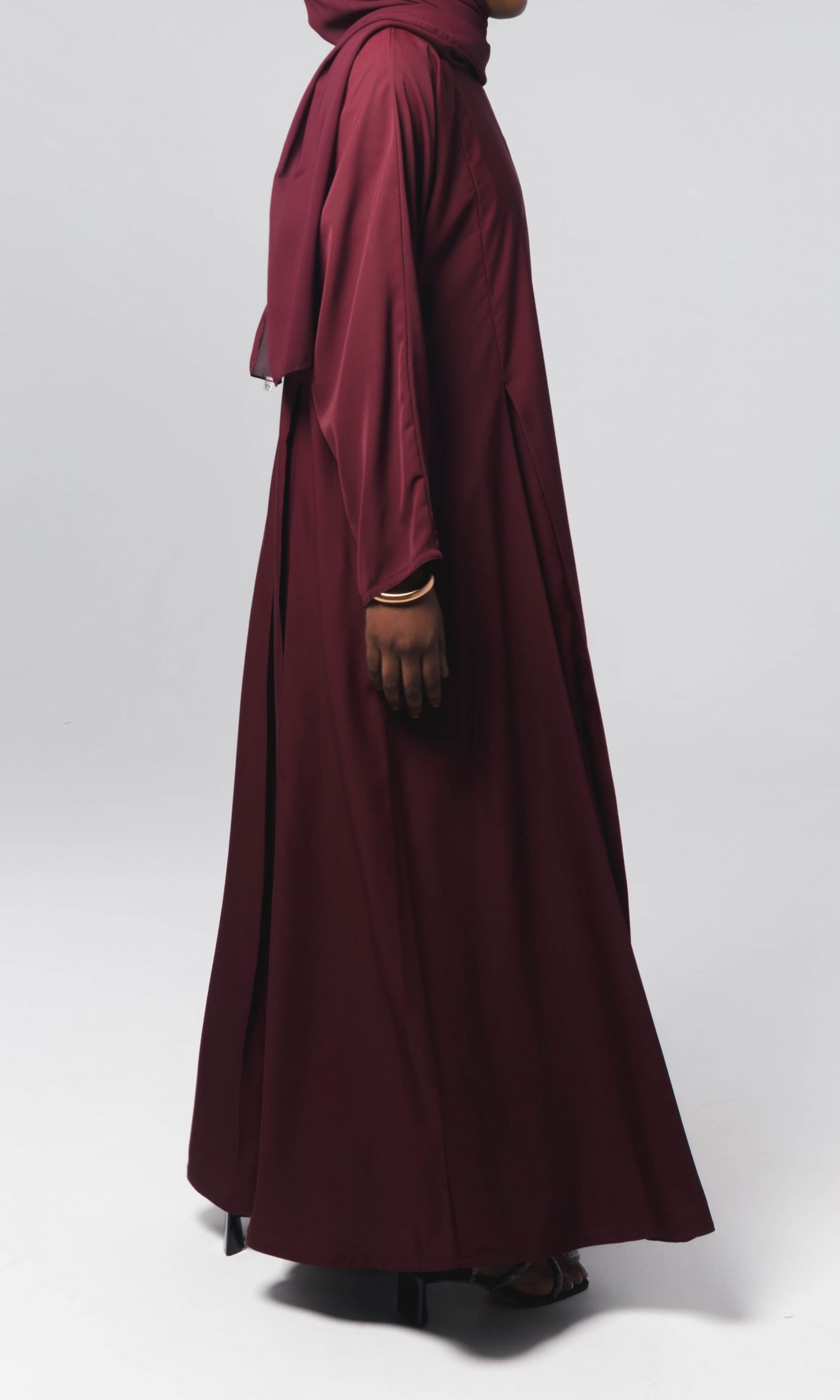 Pleats Abaya