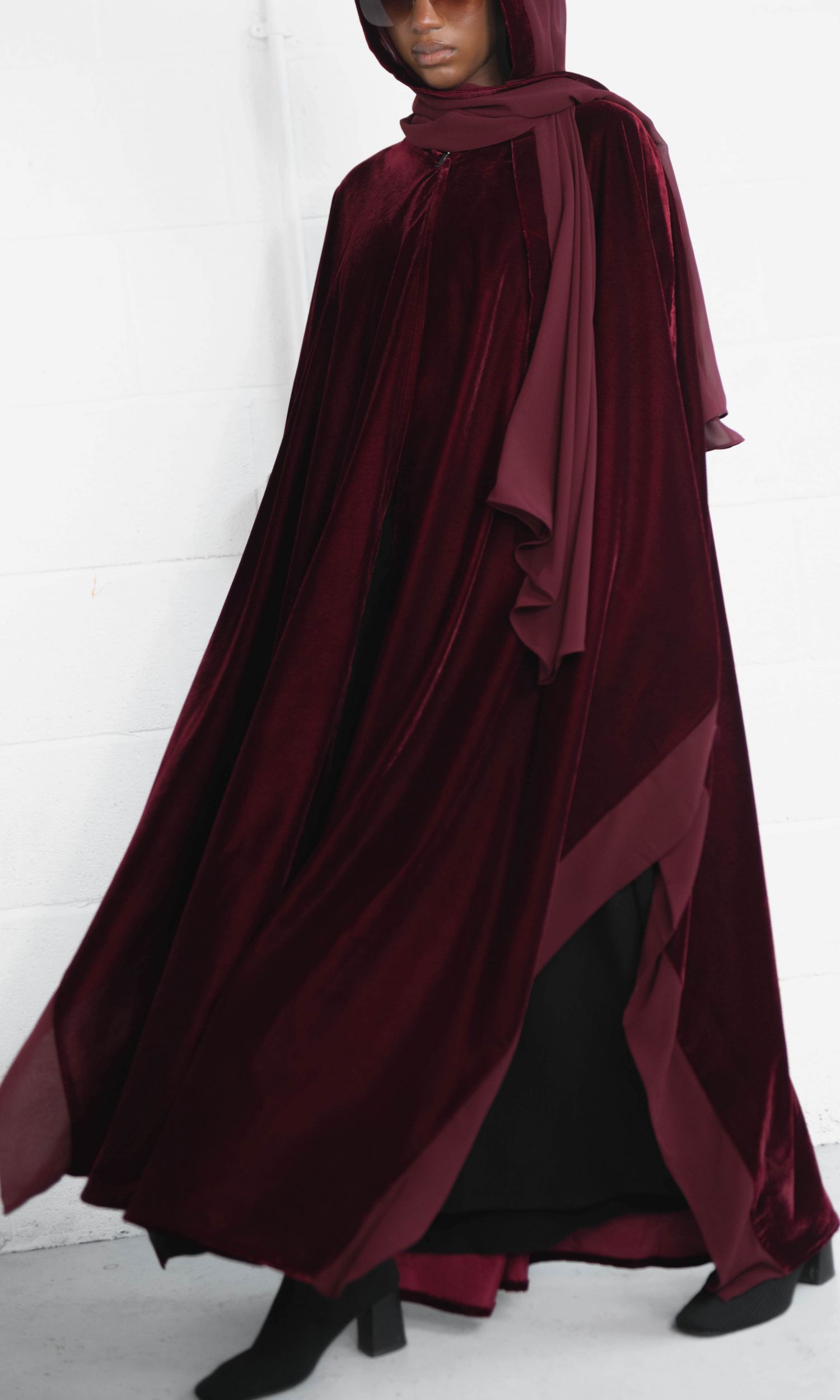 Velvet Cape - Burgundy Rose