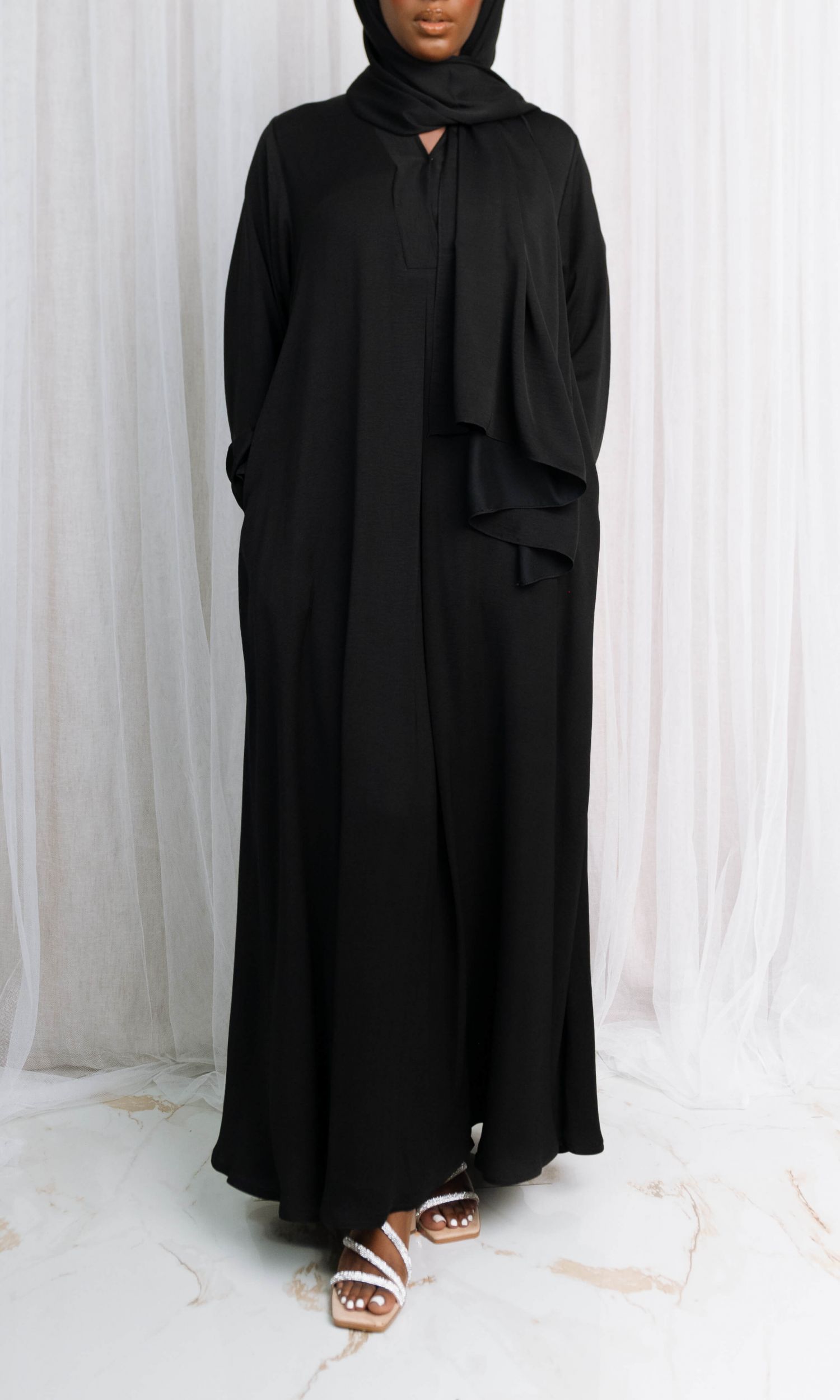 Najaa - Black