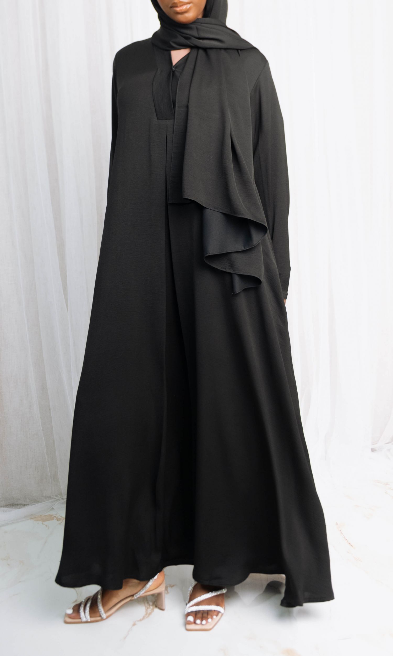 Najaa - Black