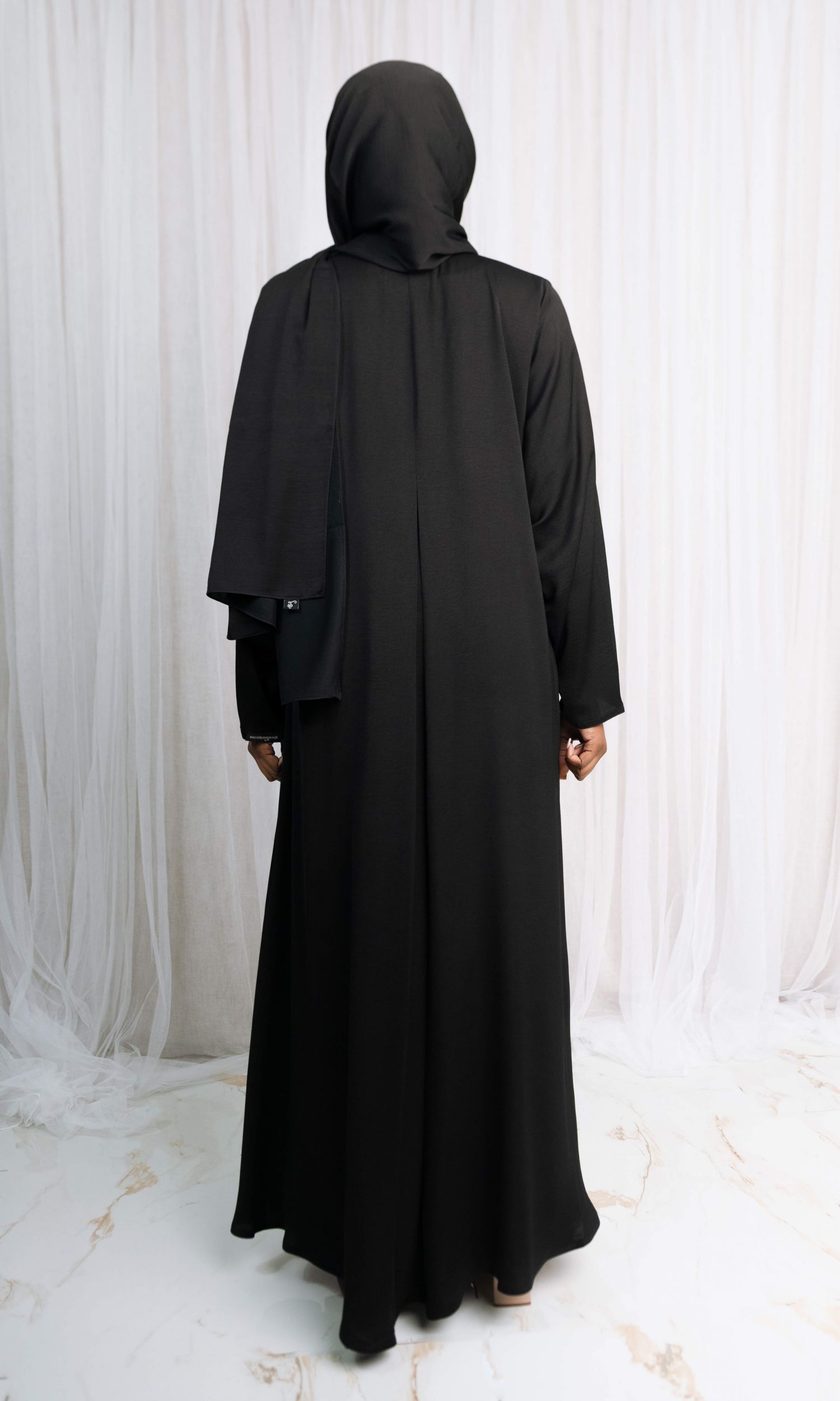 Najaa - Black