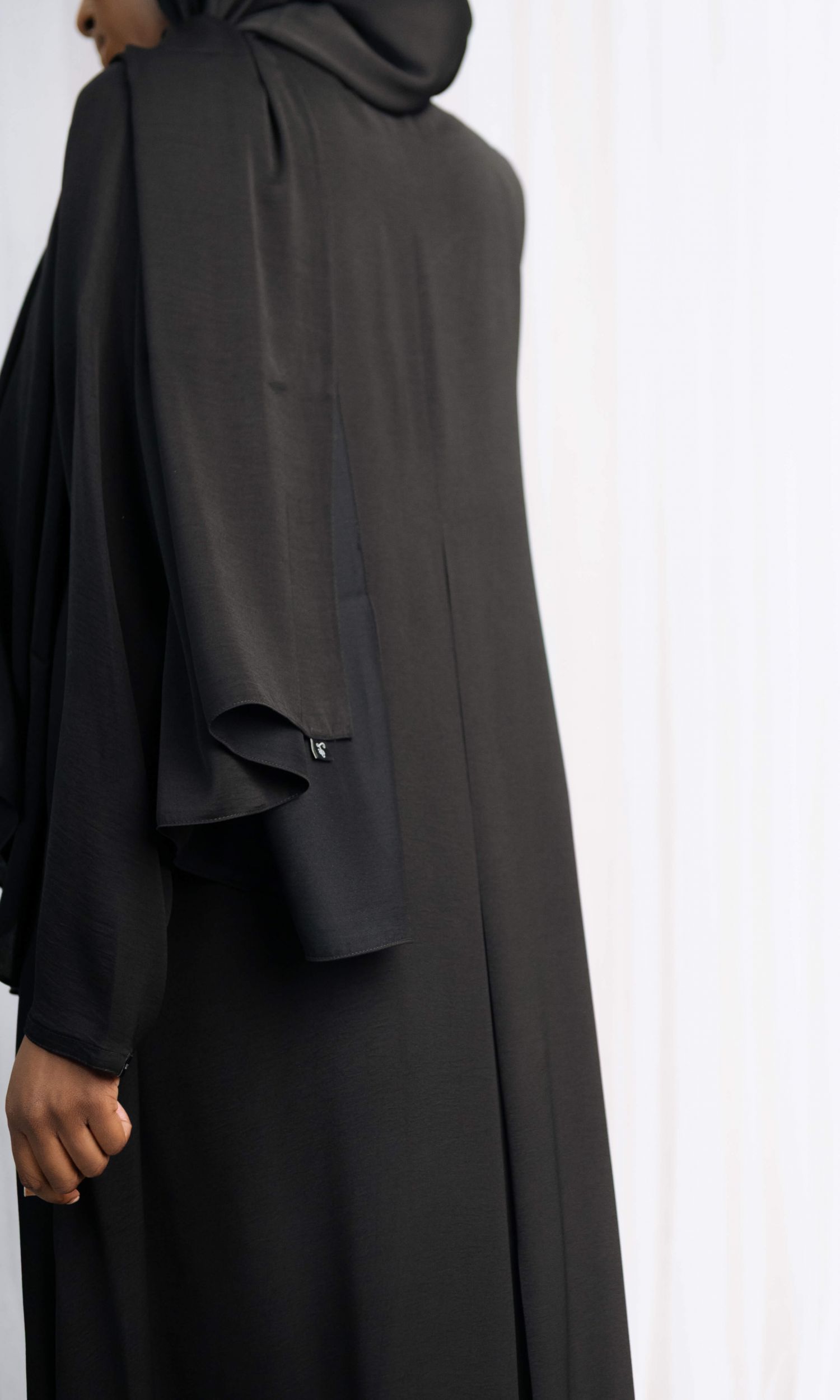 Najaa - Black